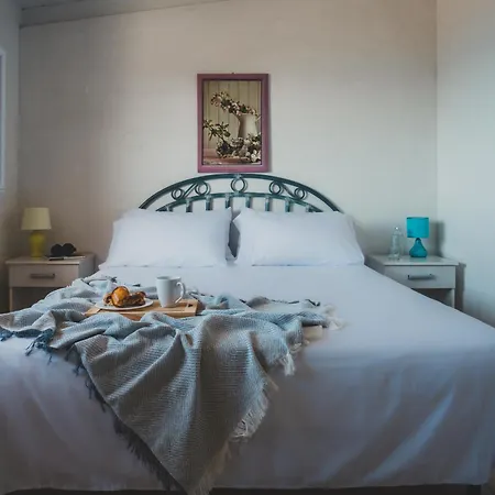 Tabarano Holiday Home * Torre Suda